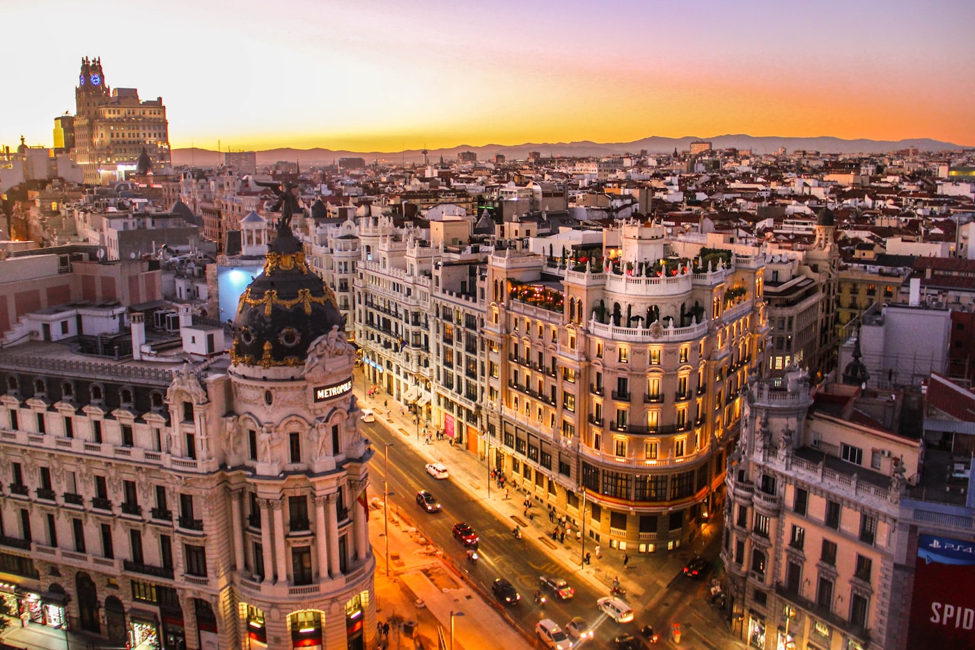 Plaza y arquitectura histórica en España